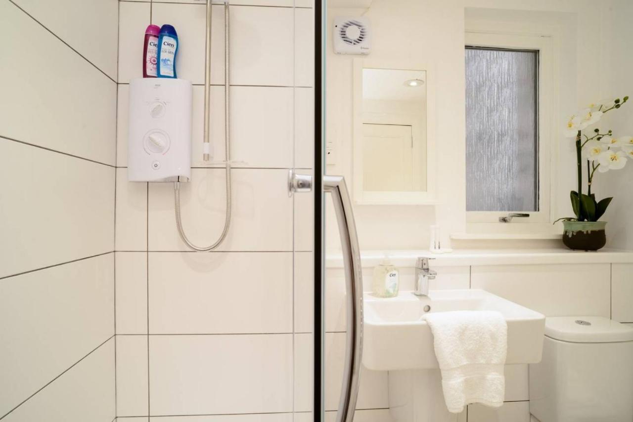 إدنبرة Altido Lovely Apartment For 4 With Free Parking المظهر الخارجي الصورة
